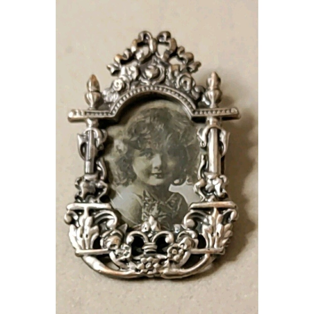 Detailed Picture Frame Brooch Beautiful Floral Pewter Jewelry Pin